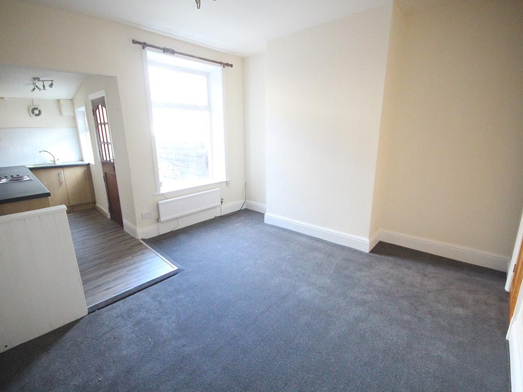 2 bedroom end terrace house To Let in Barnoldswick - IMG_4171.jpg